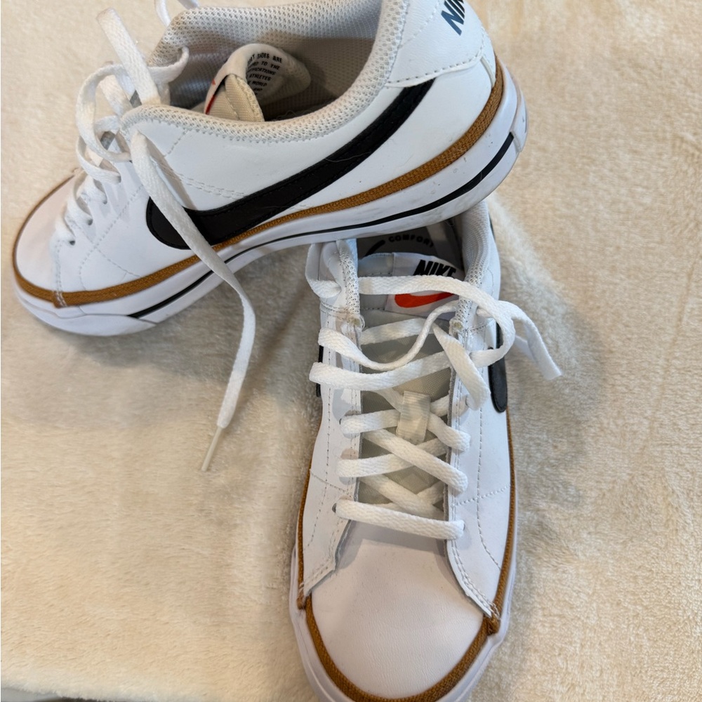 Nike Black and White Leather Sneakers